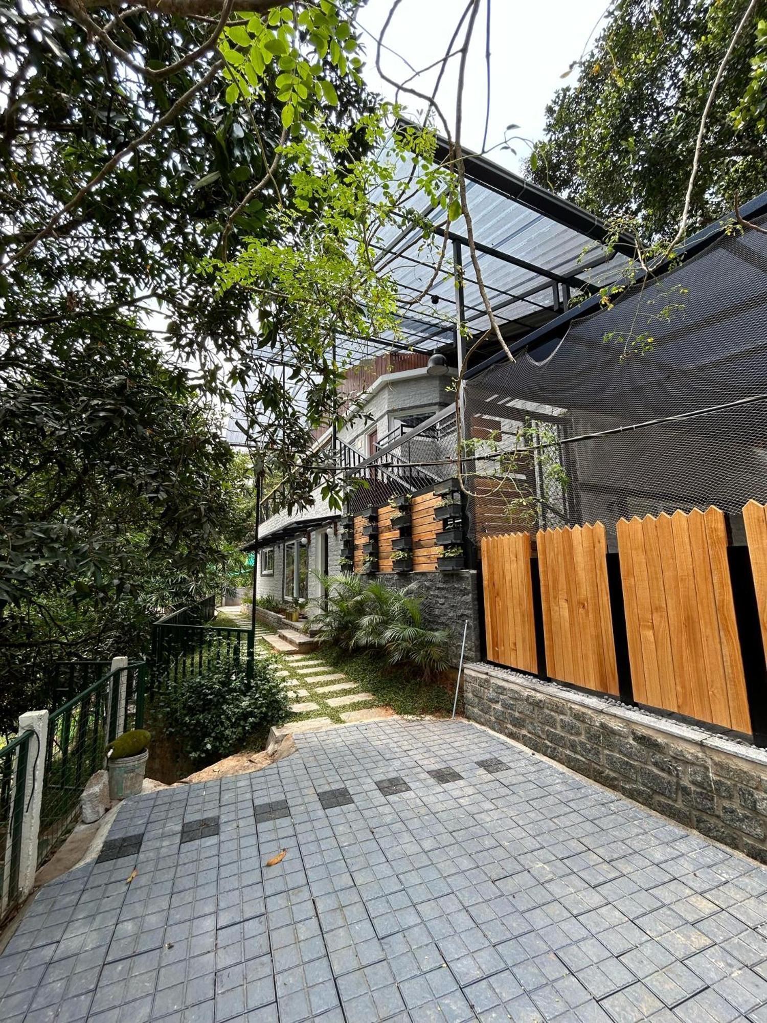 Kv By Halcyon Traveltech Apartment Anachal Exterior photo